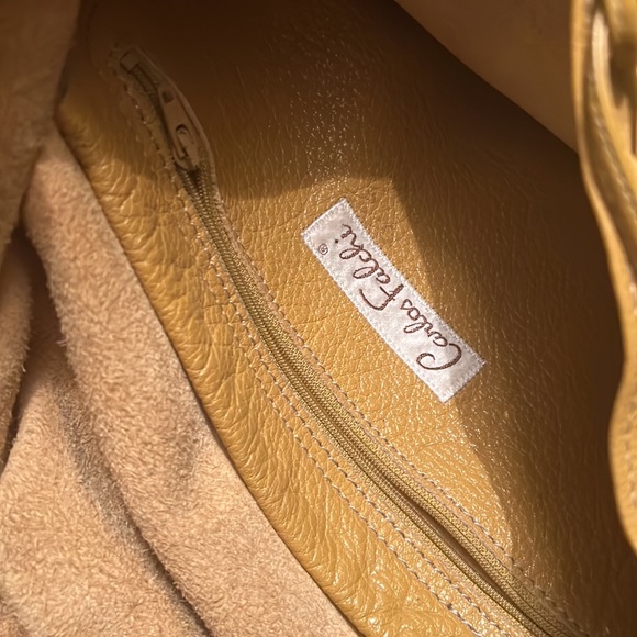 Carlos falchi gold gold yellow buffallo shoulder used - Picture 6 of 6